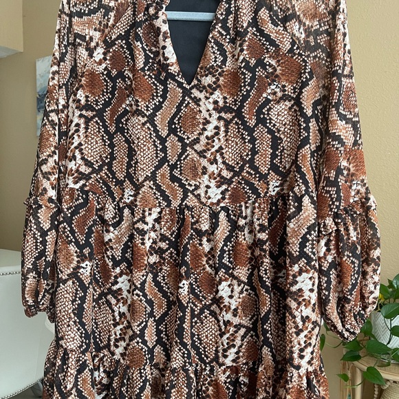 Express Brown and Black Snake Print Long Sleeve Dress - Picture 3 of 11